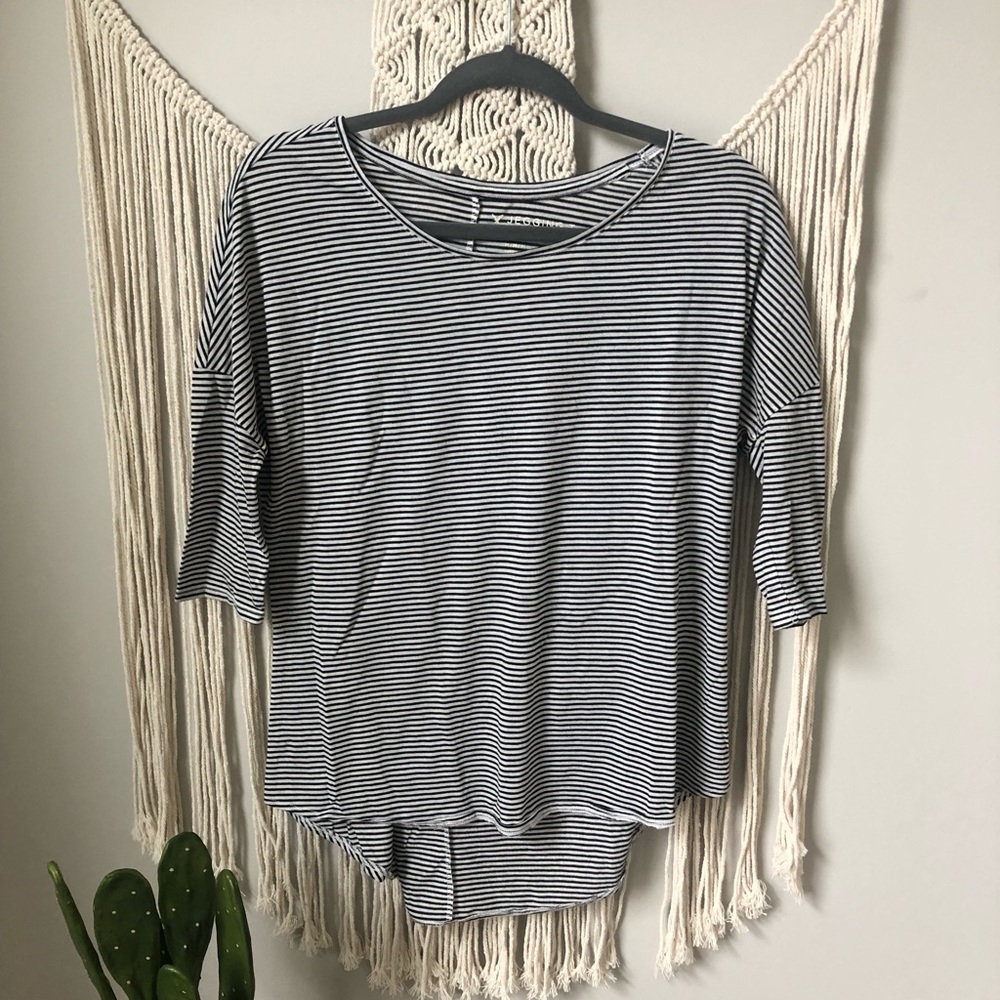 A&E jegging striped shirt